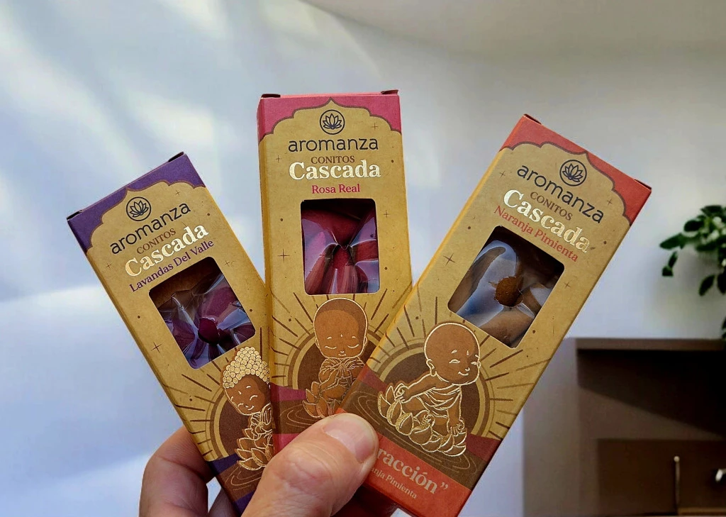 Cono Cascada x12u Aromanza  (Palo Santo)